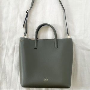 OAD New York Carryall Tote